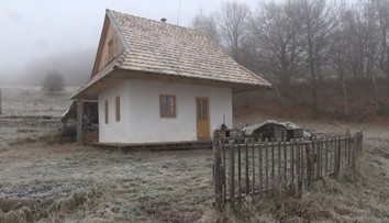 Unikátne domy z exkrementov: Takto sa žije v Zaježovej
