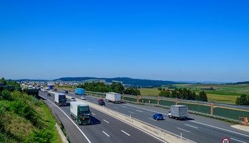 Diaľnice u našich susedov zdražejú: Za známku dáme výrazne viac