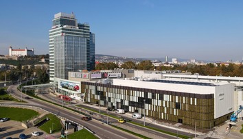 Jedno z najstarších nákupných centier sa zmenilo. Pozrite si, aké predajne tam pribudli