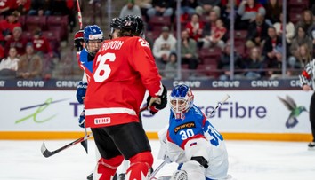 ONLINE: V polovici tretej časti je skóre stále nezmenené. Kanada smeruje do boja o medaily