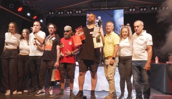 Bola to poriadna jazda. Víťaz súťaže v jedení čili papričiek predviedol výkon, ktorý šokoval aj organizátorov