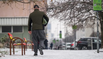 Dajte si pozor na cestách aj chodníkoch: SHMÚ varuje pred poľadovicou takmer na celom Slovensku (+ mapa)