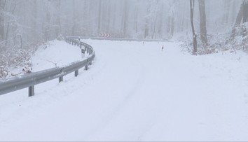 Po 50-kilometrovej obchádzke ďalší problém. Obyvatelia Banského jazdia cez neudržiavaný horský priechod