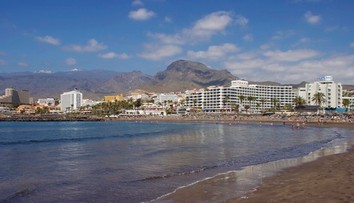 Kontaminované pláže a rastúci odpor miestnych. Známa dovolenková destinácia rieši krízu