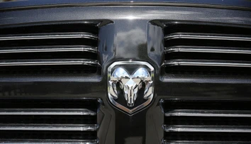 Fiat Chrysler stiahol megalomanskú ponuku na fúziu s Renaultom