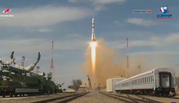 Z Bajkonuru odštartovala rusko-americká posádka smerujúca k ISS