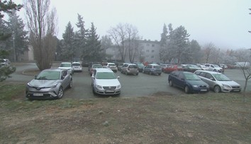 Nitrania zrejme prídu o bezplatné parkovisko. Namiesto neho by na ňom mali vyrásť byty