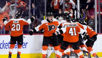 Philadelphia ukončila sezónu Pittsburghu. Montreal krok od postupu