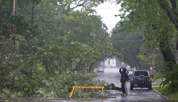 VIDEO: Hurikán Dorian je už v Kanade, takmer pol milióna ľudí ostalo bez elektriny