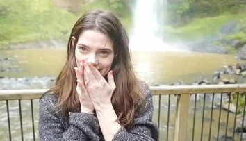 Nádherné video! Hviezdu Twilightu prekvapil priateľ a požiadal ju o ruku