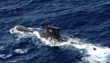 Posádke zmiznutej ponorky už nezostáva veľa kyslíka. Nádeje oživil objav neznámeho objektu