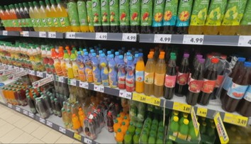 Nečakané zlacnenie v obchodoch. Na pultoch potravín prišlo k obratu, výrobcovia objavili jeden trik