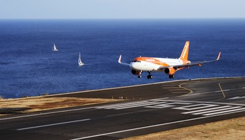 Letecká spoločnosť ruší množstvo spojení. Dotkne sa to tisícok cestujúcich