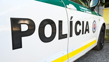 Napätá scéna v Ružomberku. Muž mal prenasledovať kuriéra až do práce a tam naňho vytiahnuť zbraň