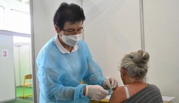 Dôchodkyňa Alena dostala COVID, hoci absolvovala aj tretiu dávku. Ochránila ju pred ťažkým priebehom