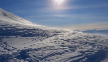 Pozrite si autentické zábery z odstrelu lavíny v Tatrách