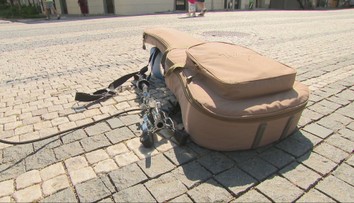 Jeho javiskom je námestie v Trnave. Pouličné hranie mu údajne pomáha prepájať sa s ľuďmi