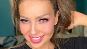 Rosalinda sa navliekla do latexu: Preboha, veď je ako Barbie