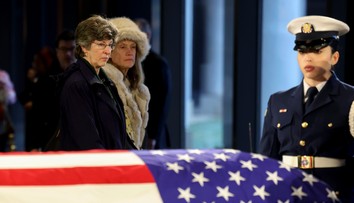 Telo amerického exprezidenta Cartera verejne vystavili vo Washingtone