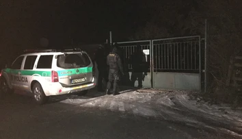 Záhadná smrť ornitológa (†34). Napadnutý svorkou psov alebo zavraždený a pohodený divej zveri?