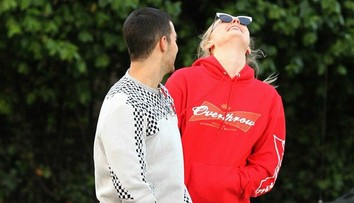 Svadba ako z rozprávky! Slávny pár ukázal svetu jediný záber