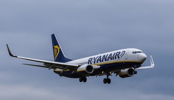 Fajčením v lietadle spôsobil dvojhodinové meškanie. Muža nakoniec vyviedla polícia