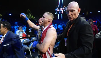 Výnimočné podujatie UFC v Bielom dome prinieslo skvelú šou. Favorit musel vzdať zápas predčasne