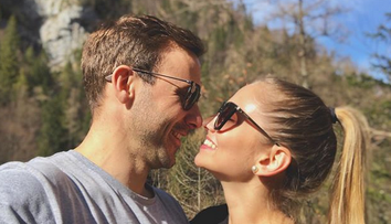 Priateľka hviezdy Oteckov prekvapila. Bola z nej nádherná nevesta