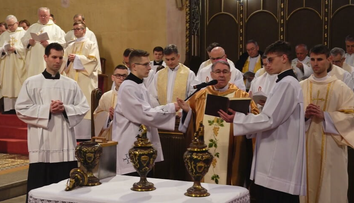 Začínajú sa najdôležitejšie cirkevné sviatky. Kresťania si pripomínajú poslednú večeru Ježiša Krista