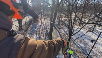 Vyberať si nemôžu, robiť musia v každom počasí. Ľudia odkázaní na prácu pod holým nebom si už zvykli