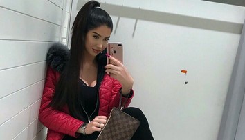 Karin z Farmy opäť dráždi! Horúce bozky s kamarátkou