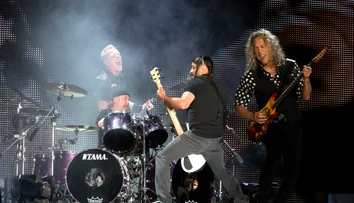 Bubeníka skupiny Metallica pasovali za rytiera