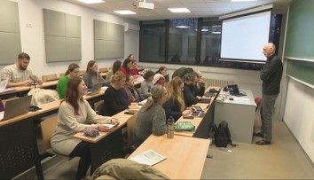 Učitelia si opäť sadli do lavíc: Štát potrebuje fyzikárov a matematikárov. Vymysleli, ako ich získať