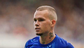 Po dopingovom škandále sa zdalo, že sa k futbalu už nevráti. Ukrajinec po rokoch opäť nastúpil za Chelsea