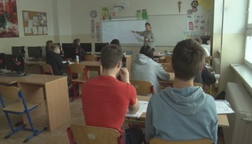 Školáci sa po reforme budú učiť aj to, ako sa chrániť pred pohlavnými chorobami