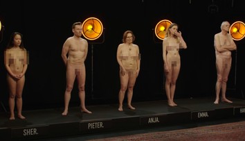 Holanďanov rozdeľuje relácia pre deti, v ktorej školáci kladú otázky nahým dospelým