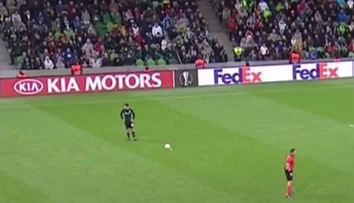 VIDEO: Najkrajší gól 2. kola Európskej ligy padol v Rusku, schytala ho Sevilla