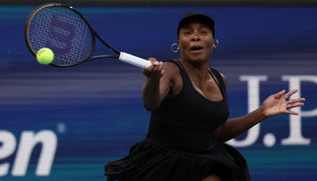 Legendárna Američanka stále posúva hranice. Venus Williamsová sa zapíše do histórie Australian Open