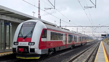 Elektrifikácia trate na Zemplíne je hotová: Vlaky medzi Bánovcami nad Ondavou a Humenným spustia čoskoro