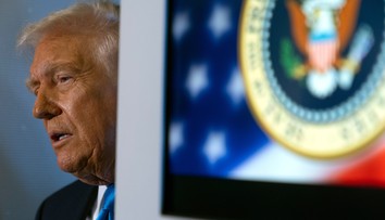 Trump uznal, že tretí mandát mu zakazuje ústava. Naznačil však, že to nie je definitívne