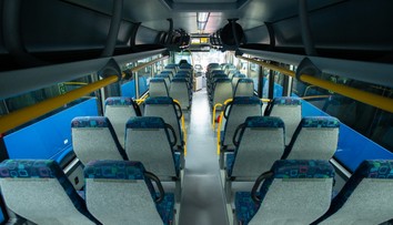 Mäsiarsky nôž, zubné protézy a barly. Neuveríte, čo všetko Slováci zabúdajú v autobusoch