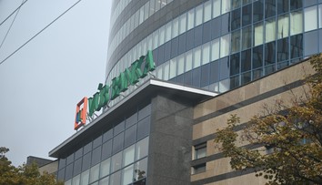 Ku školám sa pridávajú aj banky. Zamestnancom dali 17. novembra voľno