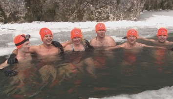 Títo ľudia sa kúpu v údajne najchladnejšej vode na Slovensku