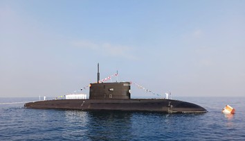 Ruská ponorka v Stredozemnom mori má vážnu poruchu. Plavidlu, ktoré je schopné niesť jadrové hlavice, hrozí výbuch