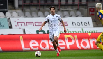 Slovan túži uloviť veľký slovenský talent. Mladého reprezentanta však chcú aj v Európe (rozhovor)
