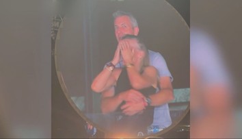 Škandál z koncertu má dohru: Neverník zvažuje žalobu na skupinu Coldplay, právnik hodnotí jeho šance na úspech