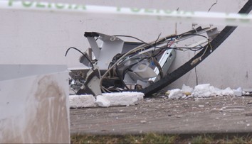 Podozrenie na organizovanú skupinu. Bankomat v Čachticiach vyhodili do vzduchu trhavinou