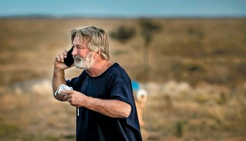 Alec Baldwin sa prvýkrát vyjadril po tom, čo omylom zastrelil kameramanku a zranil režiséra