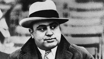 Al Caponeho obľúbená pištoľ skončila v rukách nového majiteľa, dražili sa aj osobné veci slávneho gangstra