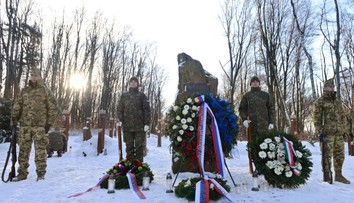 13 rokov po tragédii: Vojaci, minister a pozostalí si pripomenuli obete leteckej katastrofy